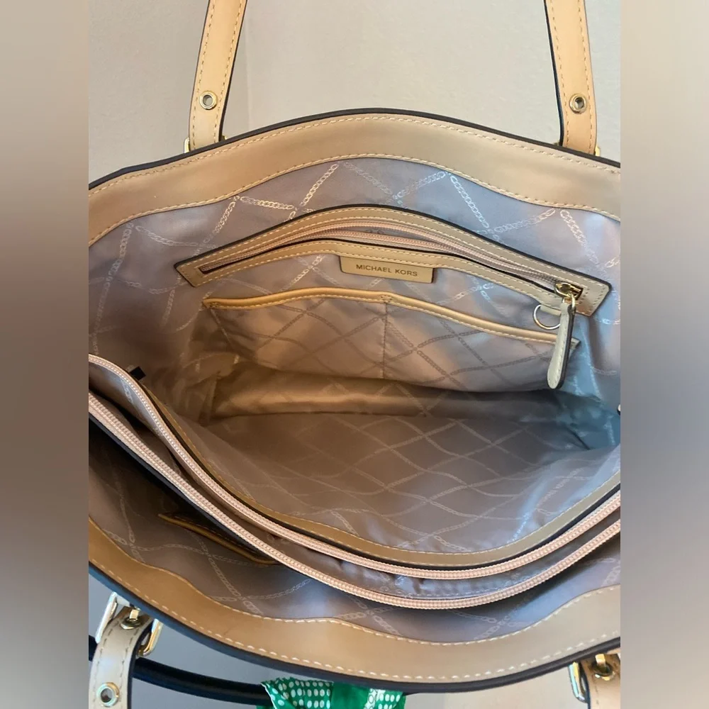 Dark Brown and Beige Bag Michael Kors Voyager East West Tote